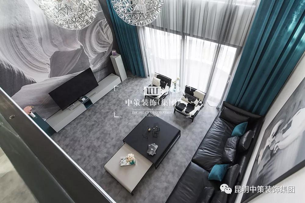 中策装饰跃层装修实景图.jpg